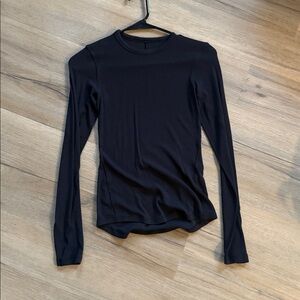 Lululemon Black Long Sleeve Top
